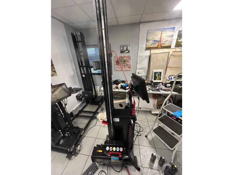 Nos services 5 Atelier de réparation SYMP'S – imprimante murale en maintenance technique sur poste de travail
